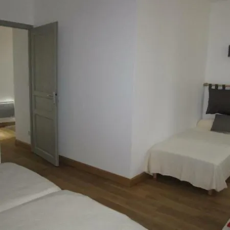 House De Chalvet Дом отдыха *